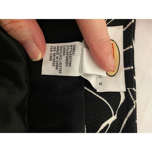 Talbots Cotton Spandex Pencil Skirt with side slit in Black and White Size 8P - Picture 7 of 7